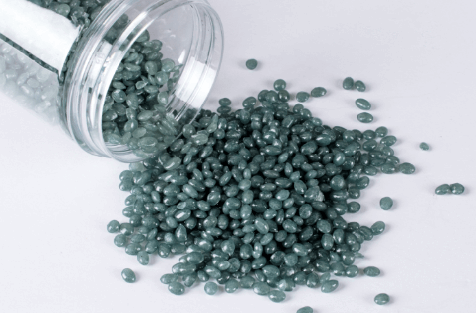 英科再生回收再生的PET塑料粒子