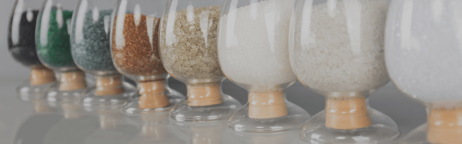 英科再生將可再生塑料回收制成塑料粒子